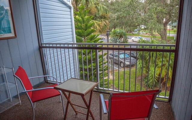 Clean Hole IN ONE Golf Condo