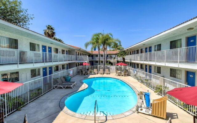 Motel 6 Rowland Heights, CA - Los Angeles - Pomona