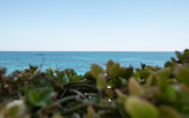 Charming seafront room - Wonderful Italy