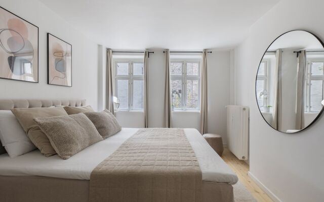 Sanders Main - Cozy 2-bdr Apt Close to Nyhavn