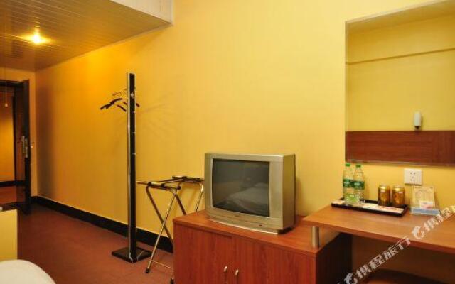 Yuxi Longma Express Hotel