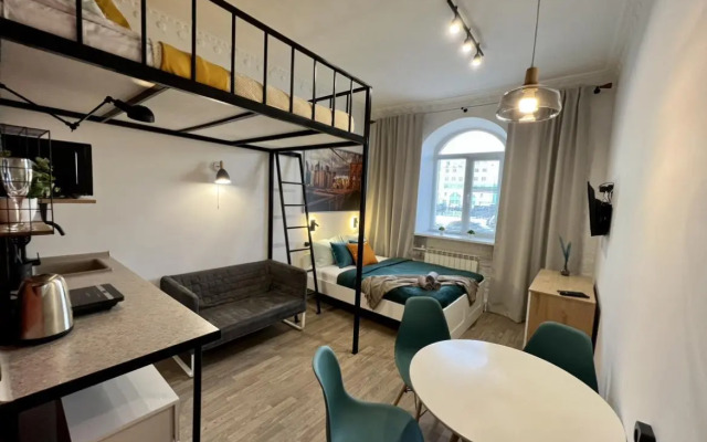 Диван и чемодан на магистрали Вокзальной