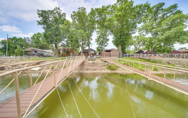 2 Boat Docks: Grand Lake Waterfront Home