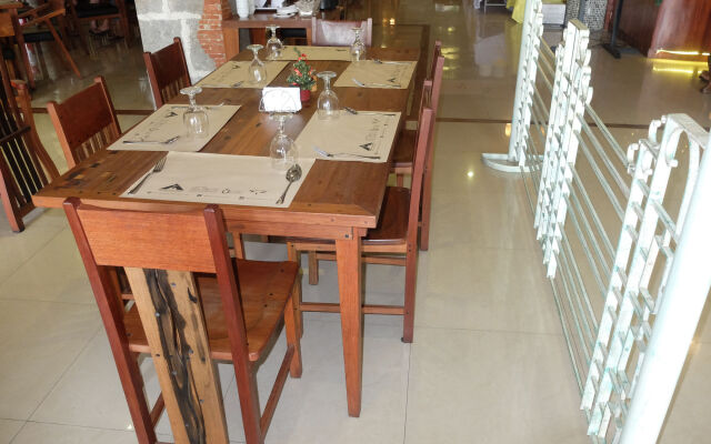 Imerex Plaza Hotel