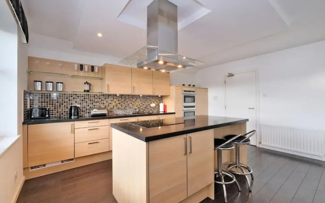 Lovely Aberdeen Home Close to the Scottish Coast