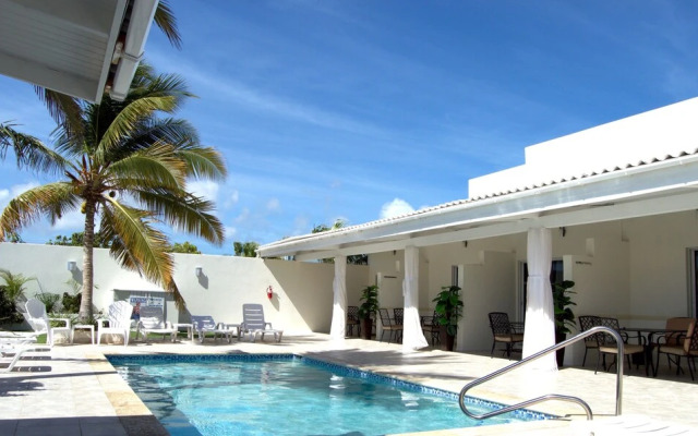 Palm Beach Stunning Villa 13-beds 10-baths -26ppl