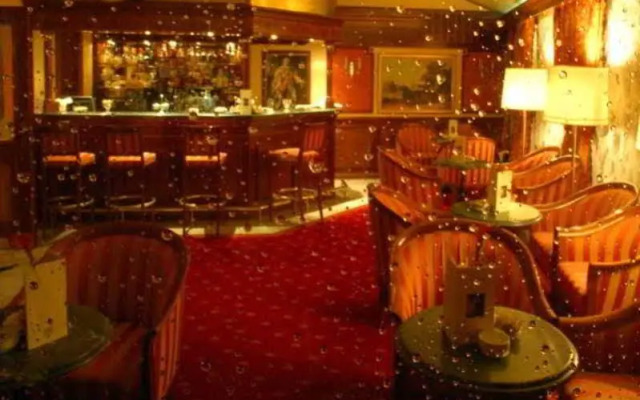 Hotel President