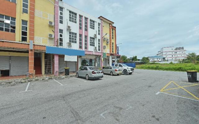 Hotel O M Three Hotel