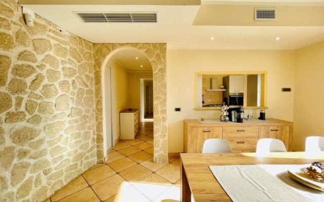 Countryside Villa With Private Pool and sea View