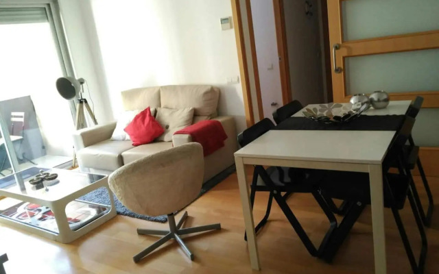 Stylish Flat, 2 Bathrooms And Swimmigpool!!