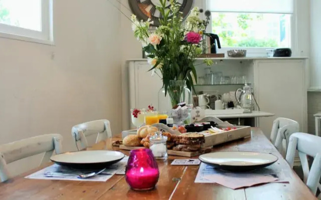 Dokkumer Bed & Breakfast