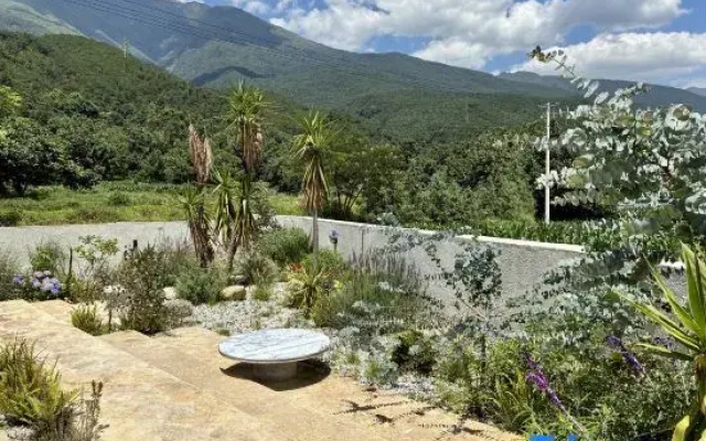 Xiaoyan Yueling Hillside Homestay