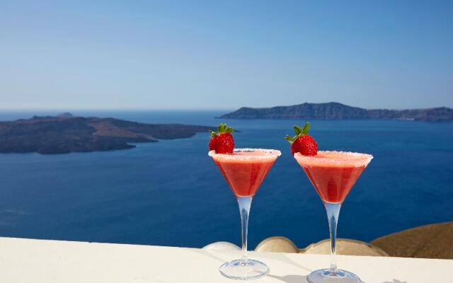 Caldera Cliff Illusion