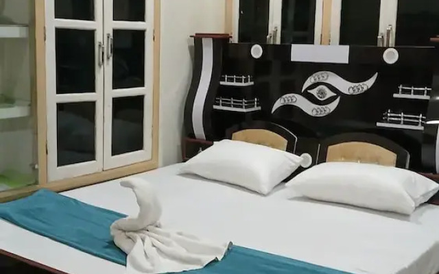 Rudraksh Home Stay