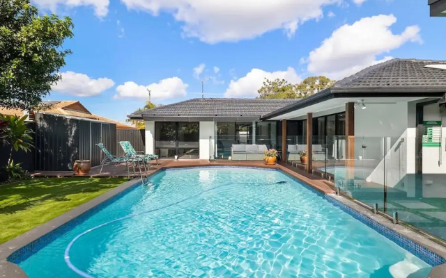 Holiday Home with Pool and Mini Golf