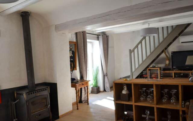 Quaint Villa With Private Pool in Molières-sur-cèze