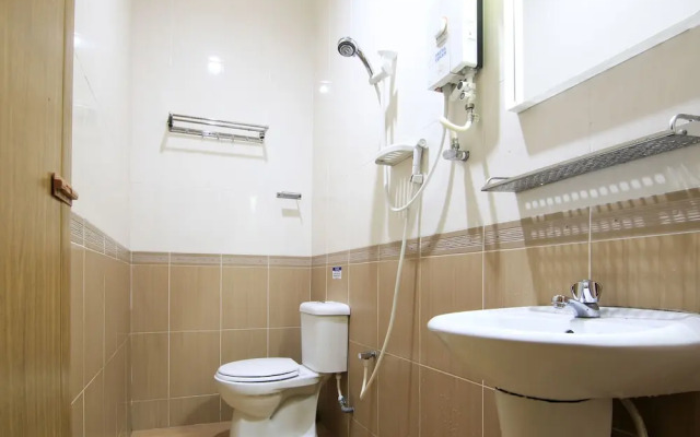 OYO 44084 Ombak Inn Chalet