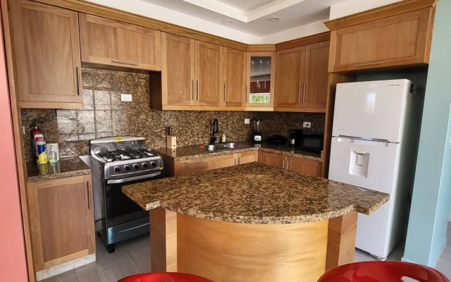 New and Modern 2 Bedroom Apt 5a