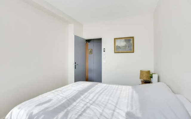 Charming apartment with terrace by Weekome