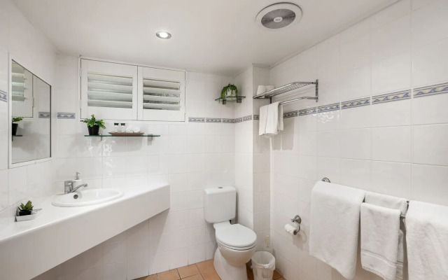 Sunlit Waters Studio Apartments