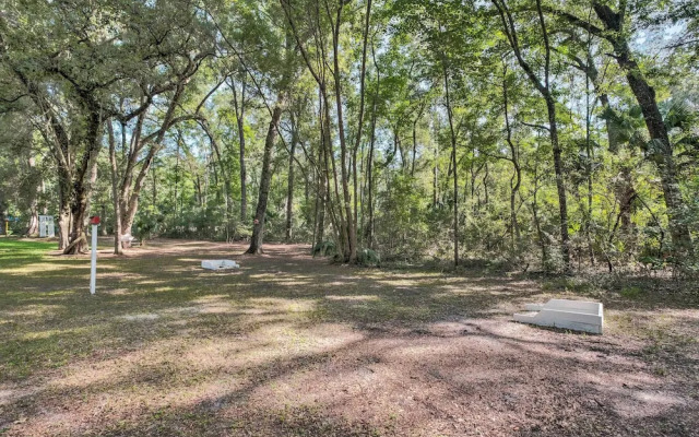 Serene Old Town Getaway Near Suwannee River!