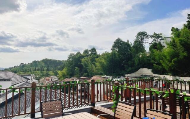 Jiuhuashan Fanxu Xiaozhu (Bosom Baodian Shop)