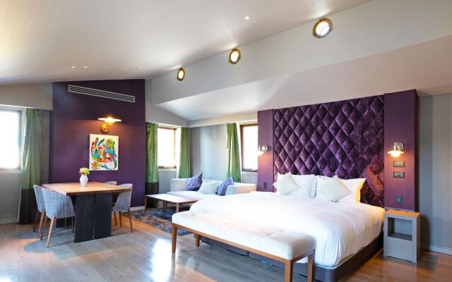 PETALS TOKYO - Floating Hotel