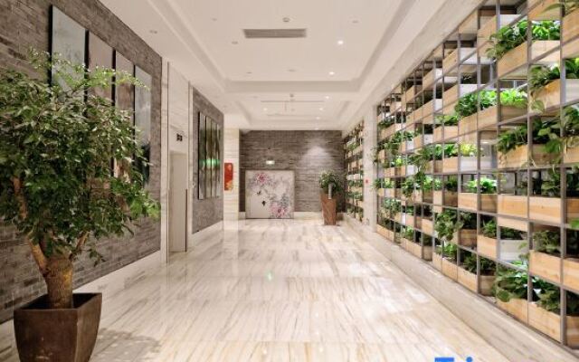 Plum Garden International Hotel (Fuzhou Guangminggang Park)