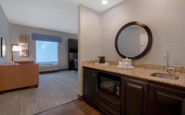 Hampton Inn & Suites Harvey/New Orleans West Bank