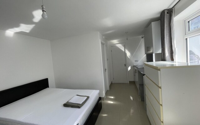 Immaculate 1-bed Studio in London