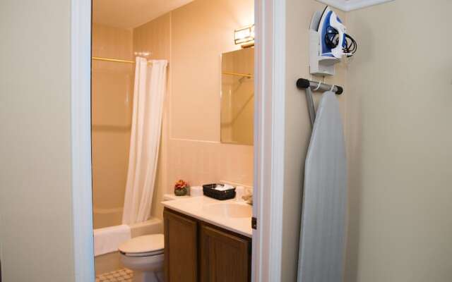 Villa On The River Inn