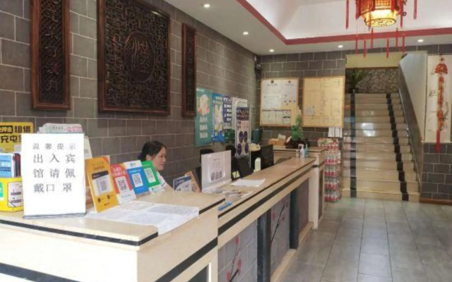 Shiyu Hotel (Guangzhou Chebei Metro Station)