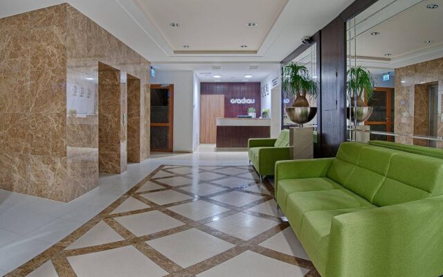 Отель Gradiali Wellness and SPA