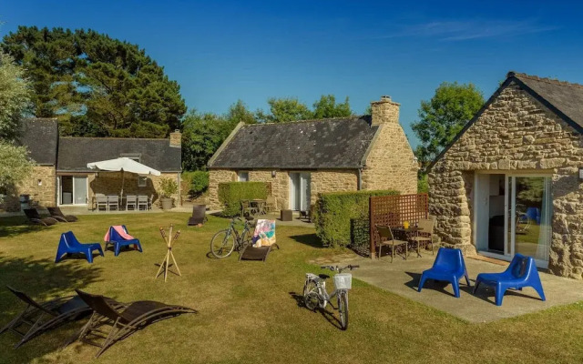Peaceful Holiday Home in Plouguin With Indoor Pool