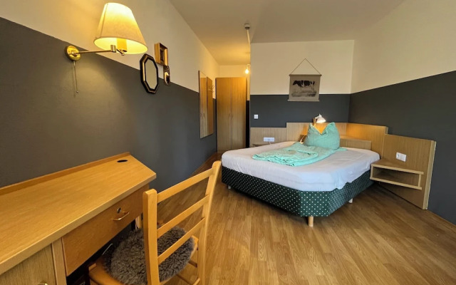 Apart Hotel Goldener Hahn Baiersbronn, Ferienwohnungen | Frühstück, Sauna & Indoorpool