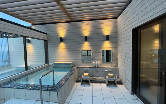 Kameya Rakan Hot Springs Ryokan