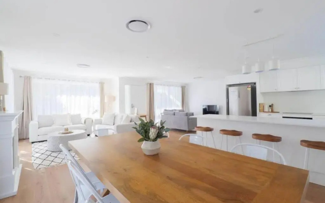 Abbey House - 3BR/sleeps 8 - South Leura
