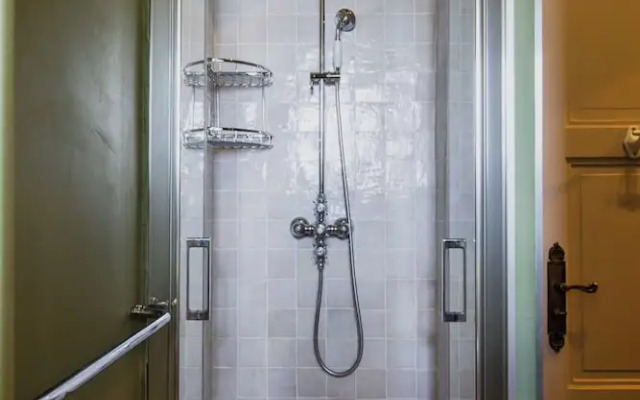 Cosy Modern Studio -2p- Moulin Rouge