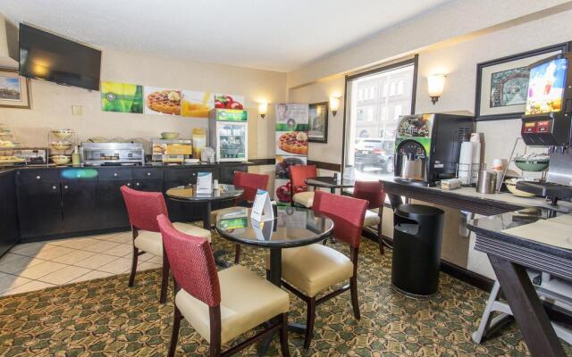 Quality Inn Savannah Historic District