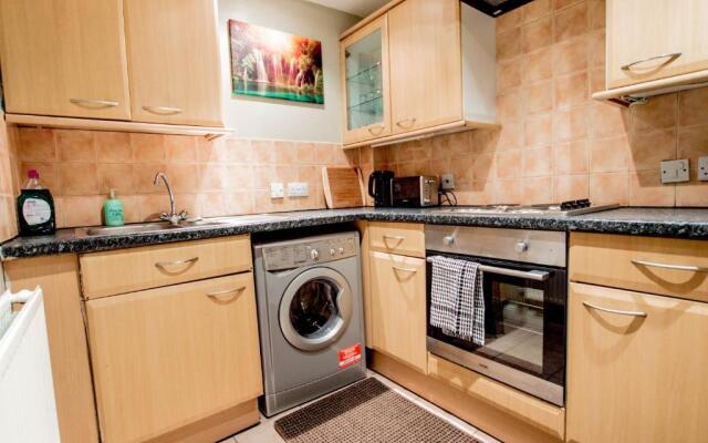 Montgomery Apartments - Crighton