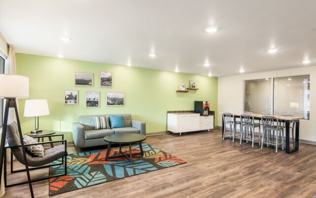 WoodSpring Suites Thornton-North Denver