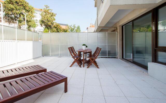 Liiiving In Porto – Boavista Sunny Apartment