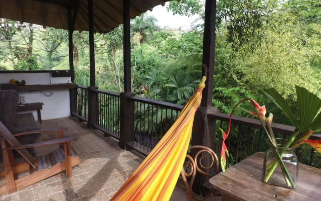 Viga Vieja el Balcon By Nomad Guru