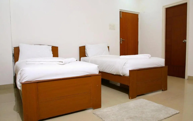 OYO 12459 SilverKey Gachibowli