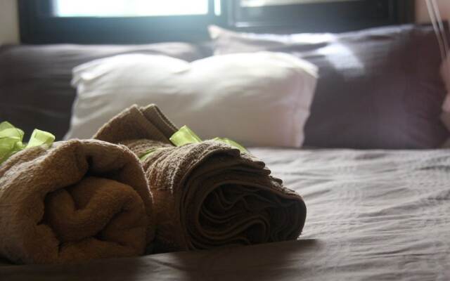 Klick-Klock Home Stay