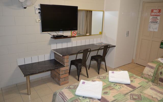 Welcome Home Motel and Apartments