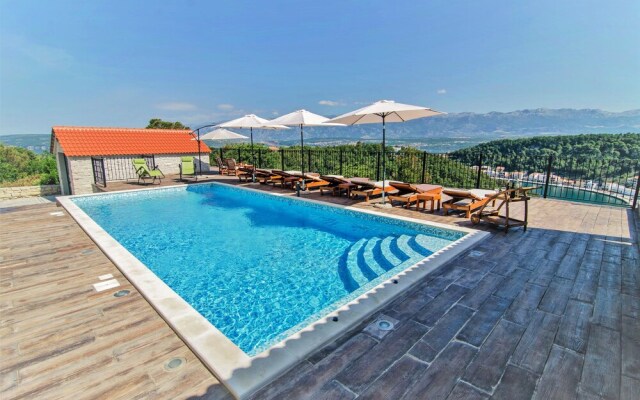 A1 Beautiful apt W.magnificent View and Pool use