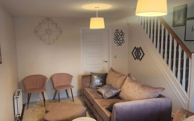 Inviting 1-bed House in Wolverhampton