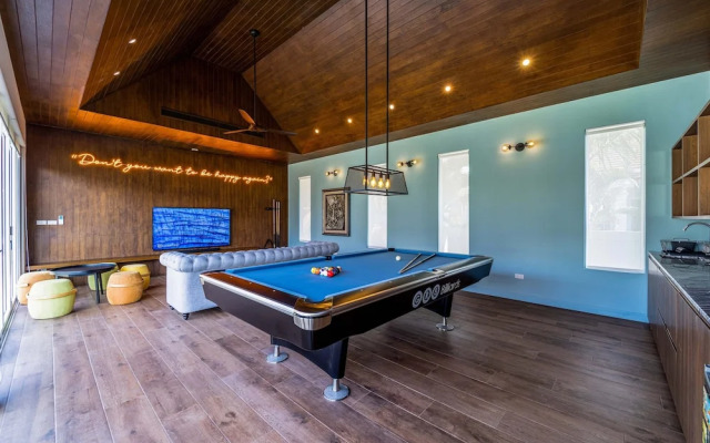 Luxury 7 Bedroom Pool Villa - WL67