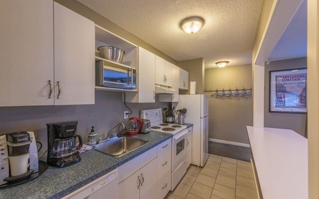 Banff Boundary Lodge-Mountain View Condo